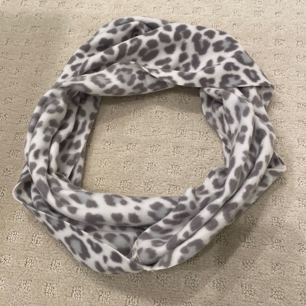 NWT old navy infinity scarf